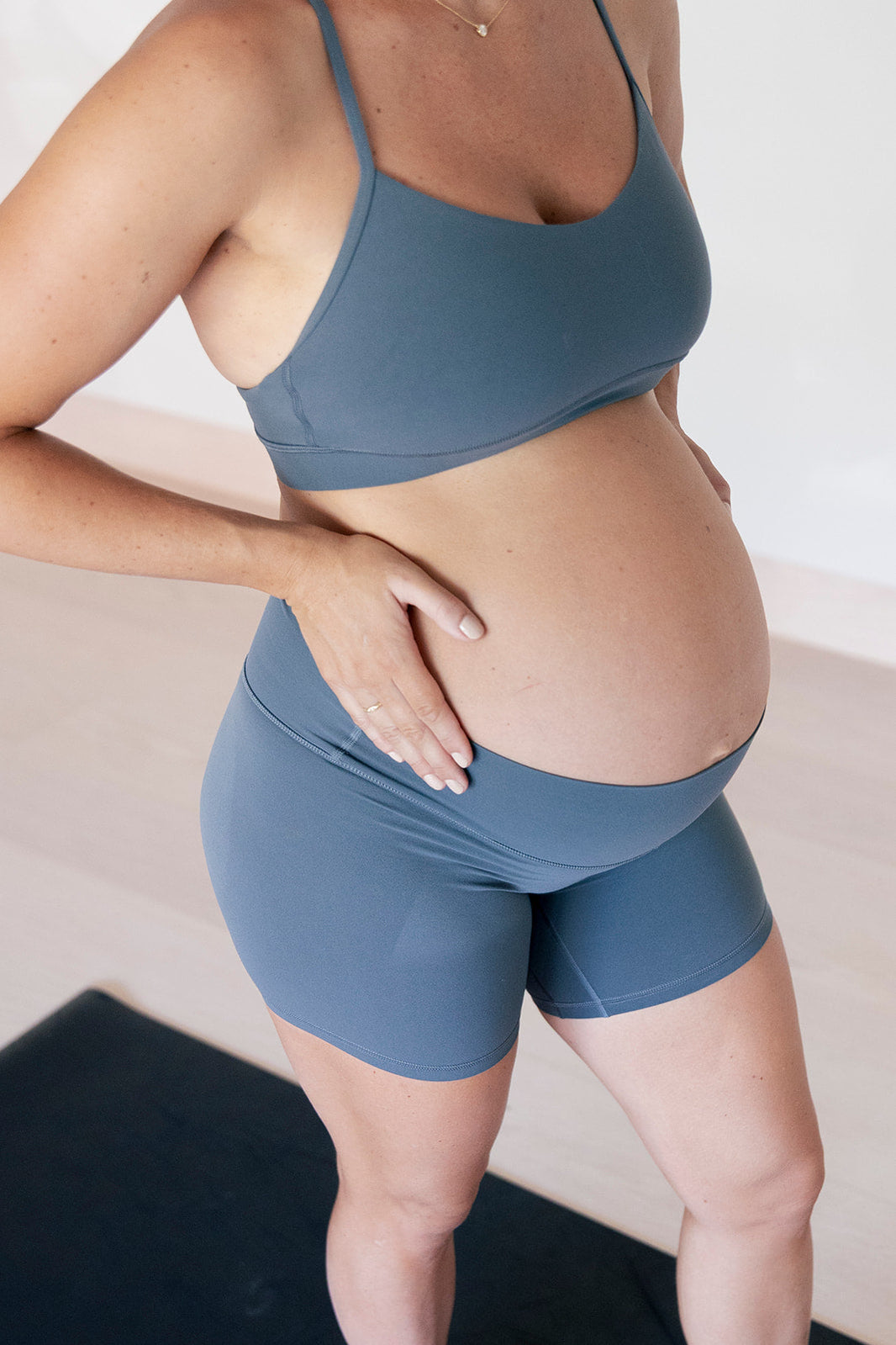 Fundamentals of Exercising During Pregnancy : Important Considerations for a Strong, Healthy Pregnancy