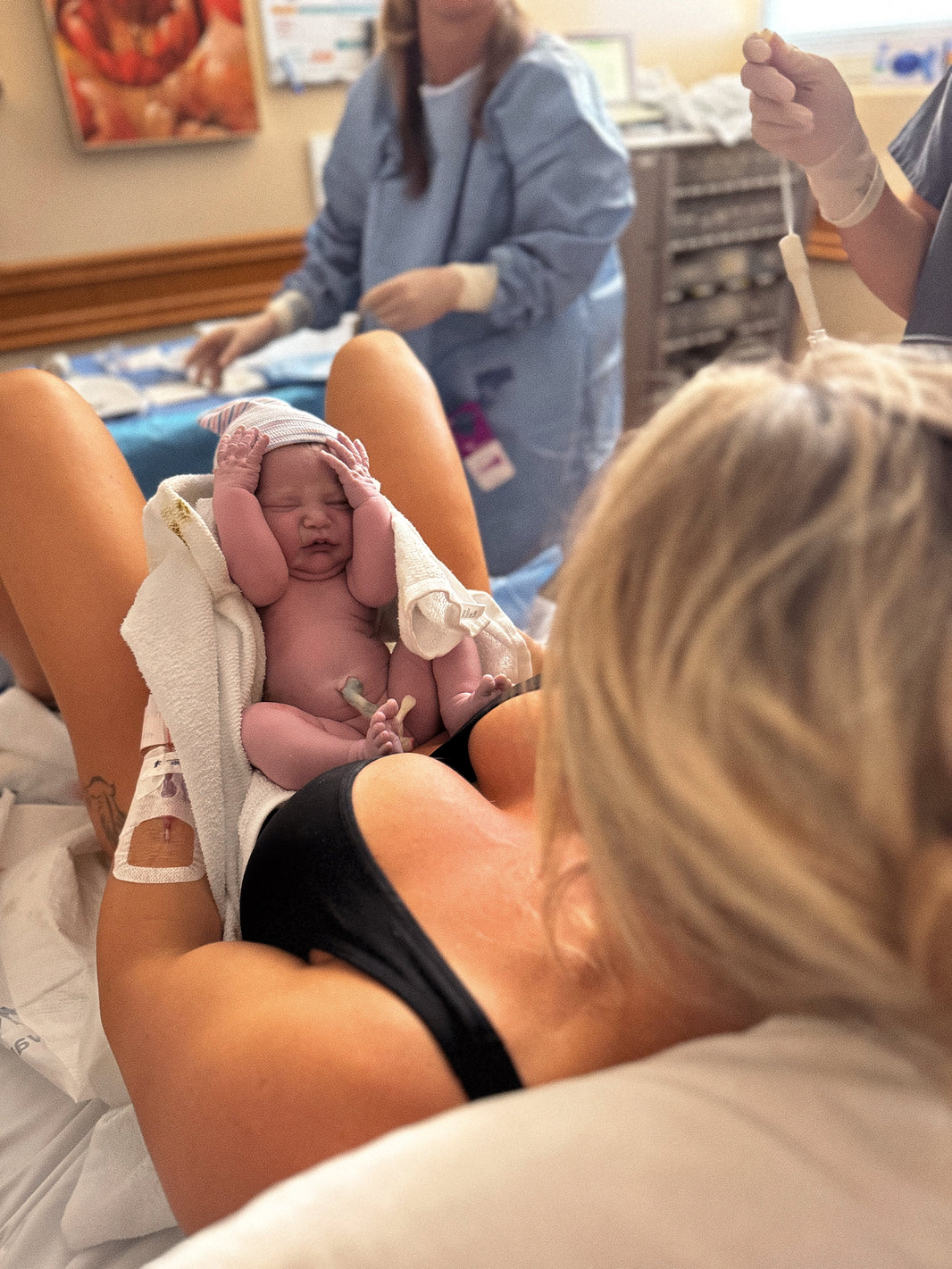 Momday ella dove giving birth